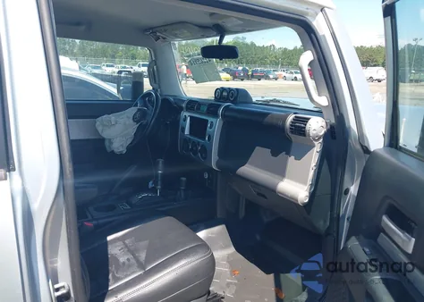 2007 Toyota Fj Cruiser из США, поврежденный, VIN JTEBU11F770030222